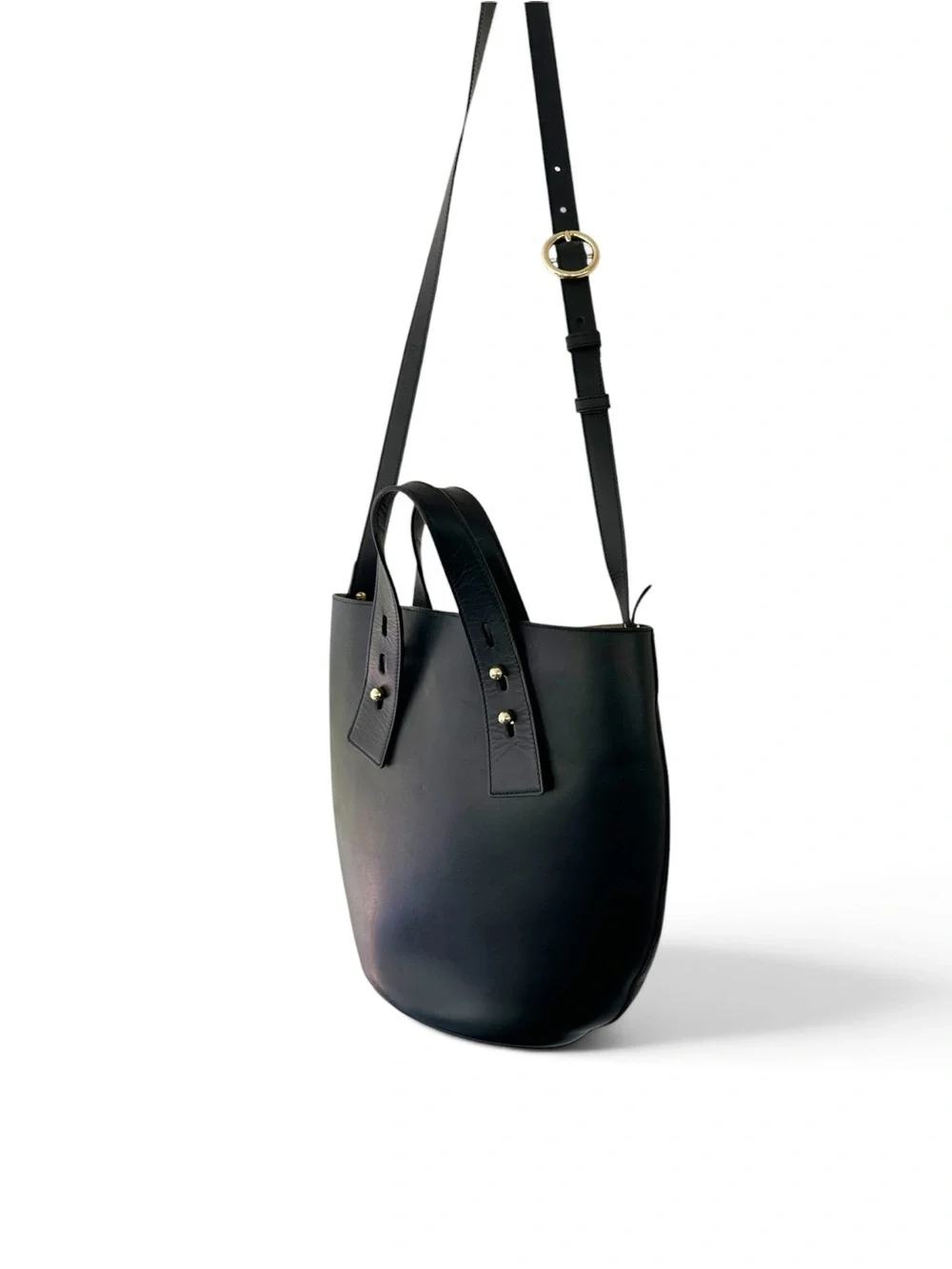 Frame • Les Second Leather Vase Bucket Bag